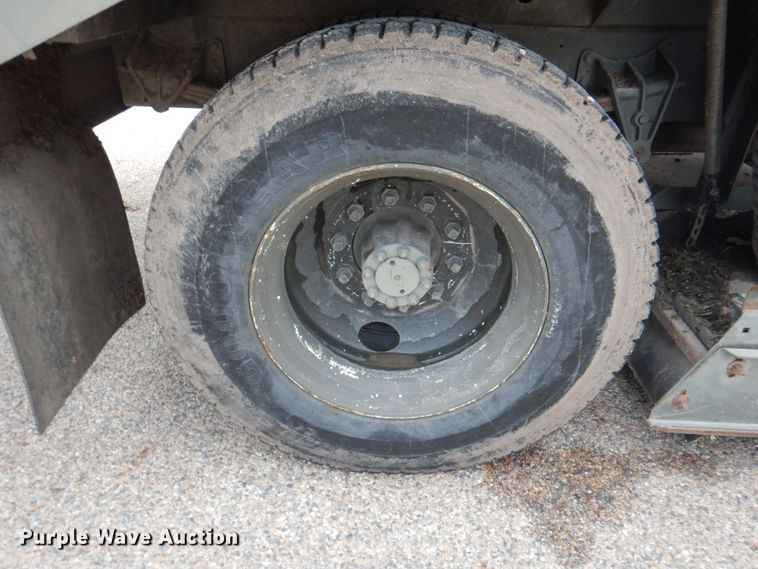 image for item DL0119 1988 International S1600  street sweeper truck