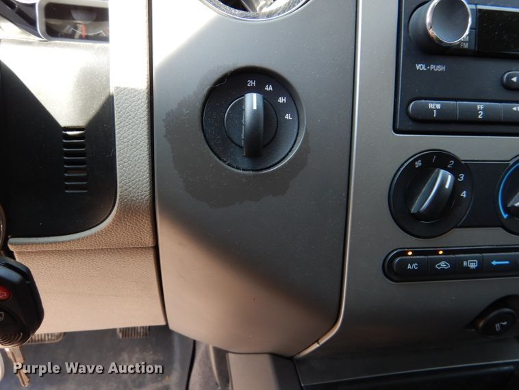 image for item DL3005 2010 Ford Expedition  SUV