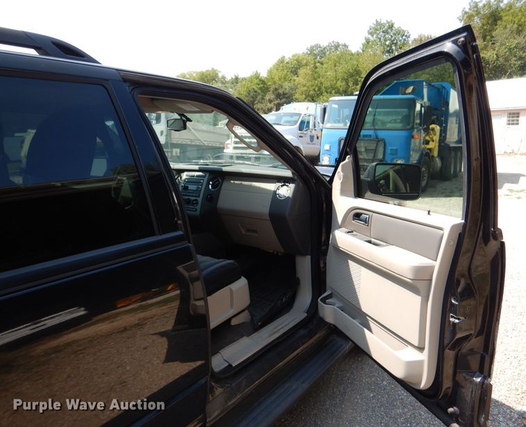 image for item DL3005 2010 Ford Expedition  SUV