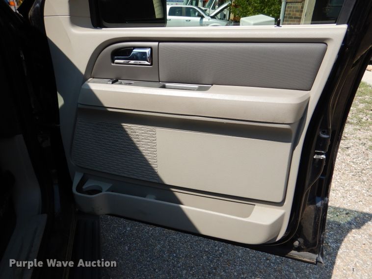 image for item DL3005 2010 Ford Expedition  SUV
