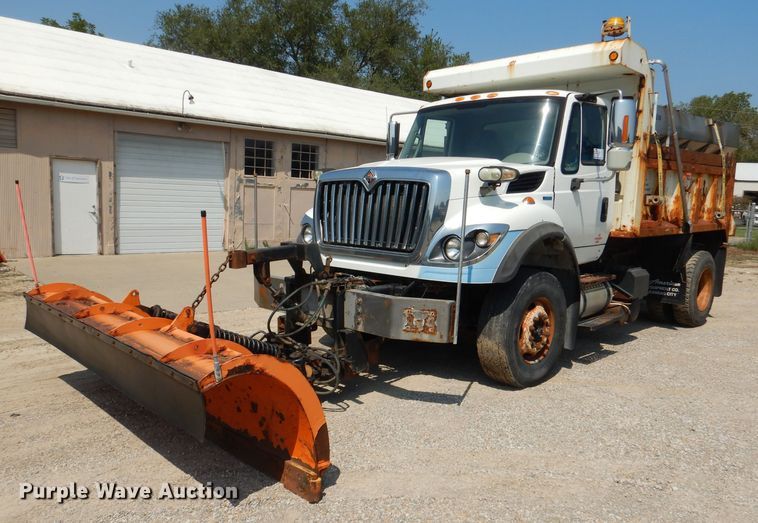 image for item DL3007 2011 International 7400  dump truck