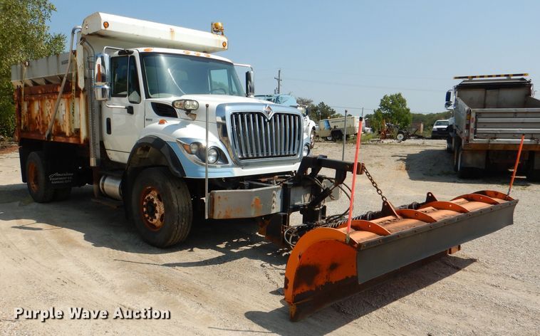 image for item DL3007 2011 International 7400  dump truck
