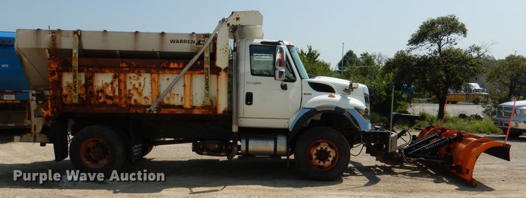 image for item DL3007 2011 International 7400  dump truck