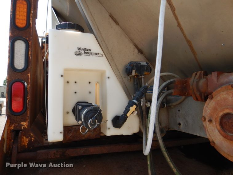 image for item DL3007 2011 International 7400  dump truck