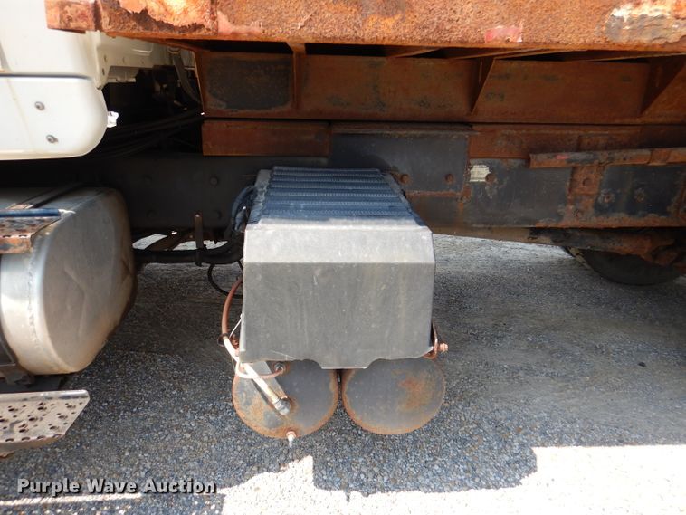 image for item DL3007 2011 International 7400  dump truck