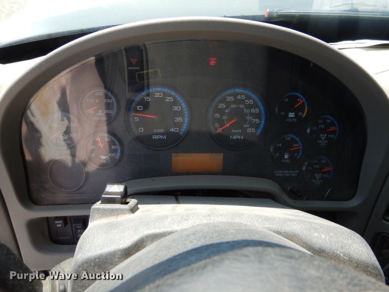 image for item DL3007 2011 International 7400  dump truck