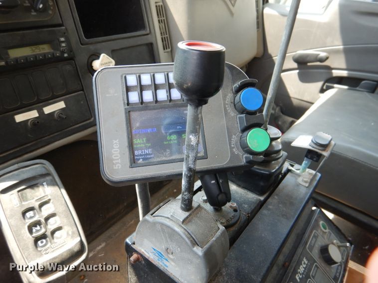 image for item DL3007 2011 International 7400  dump truck