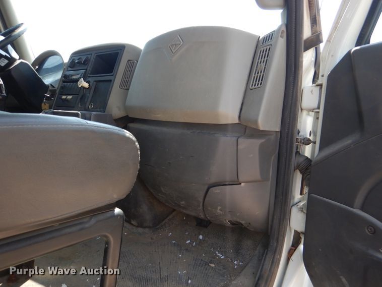 image for item DL3007 2011 International 7400  dump truck