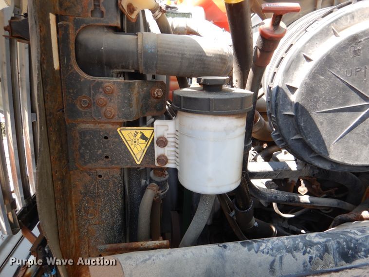 image for item DL3007 2011 International 7400  dump truck