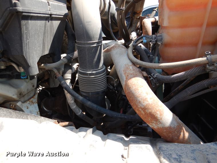 image for item DL3007 2011 International 7400  dump truck