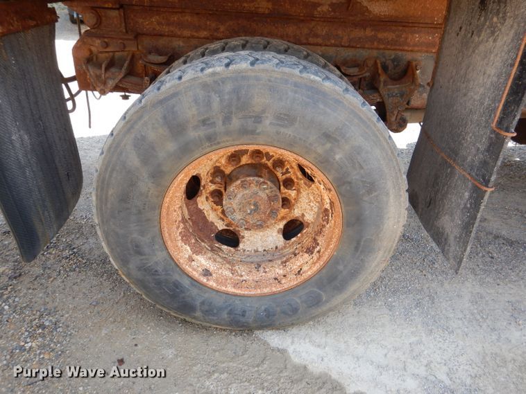 image for item DL3007 2011 International 7400  dump truck