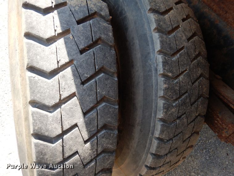 image for item DL3007 2011 International 7400  dump truck