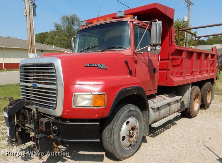 image for item DL3070 1995 Ford L9000  dump truck