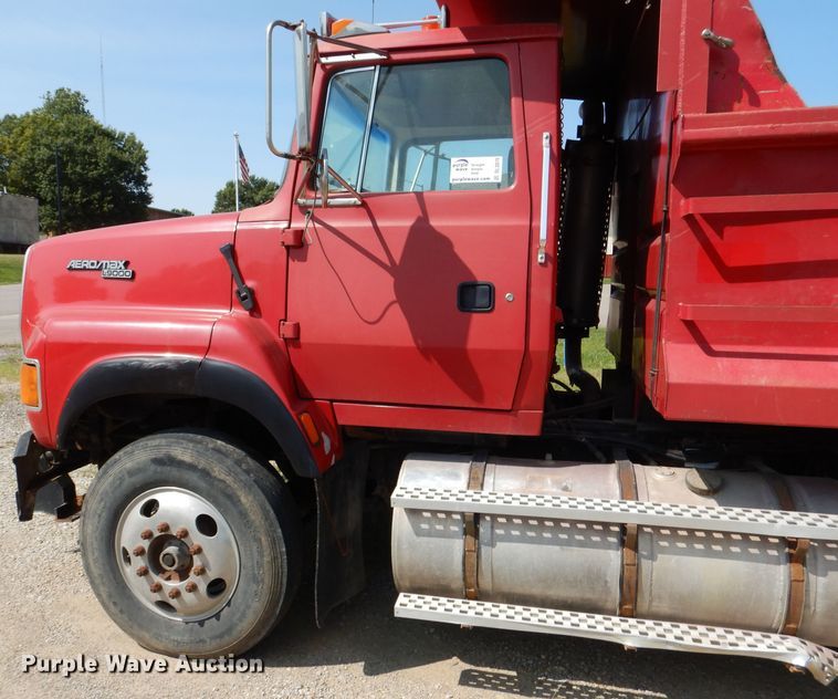 image for item DL3070 1995 Ford L9000  dump truck