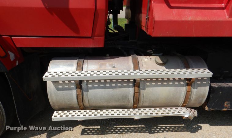 image for item DL3070 1995 Ford L9000  dump truck