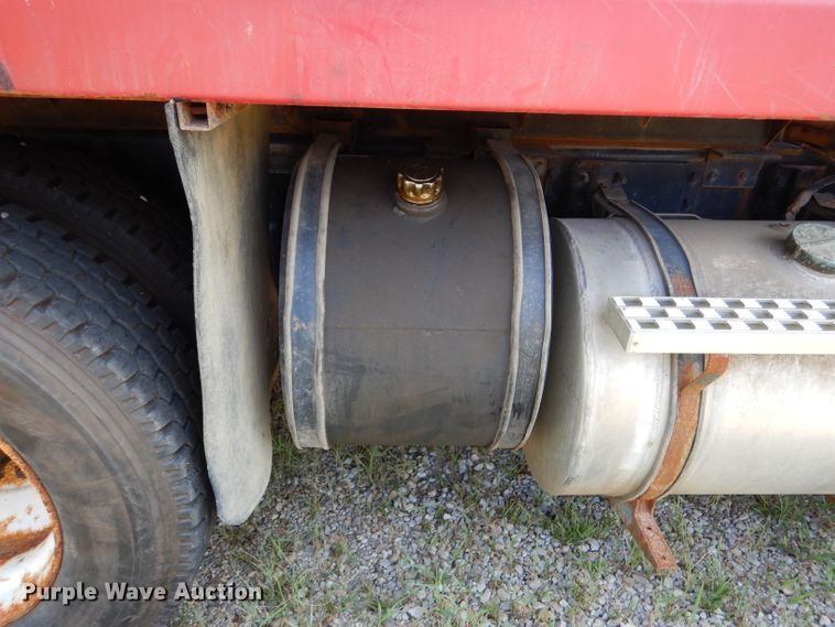 image for item DL3070 1995 Ford L9000  dump truck