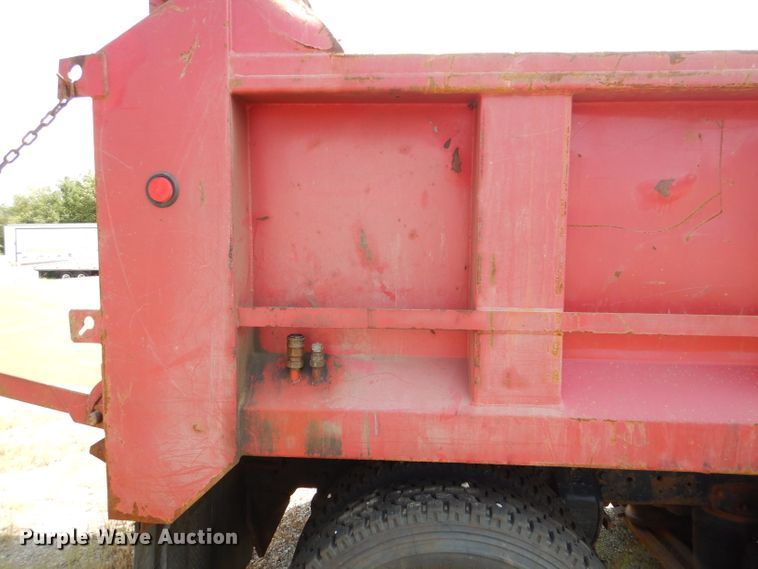 image for item DL3070 1995 Ford L9000  dump truck