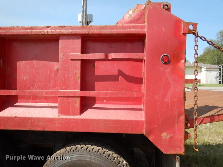 image for item DL3070 1995 Ford L9000  dump truck