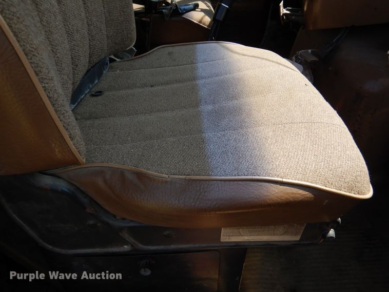 image for item DL3070 1995 Ford L9000  dump truck