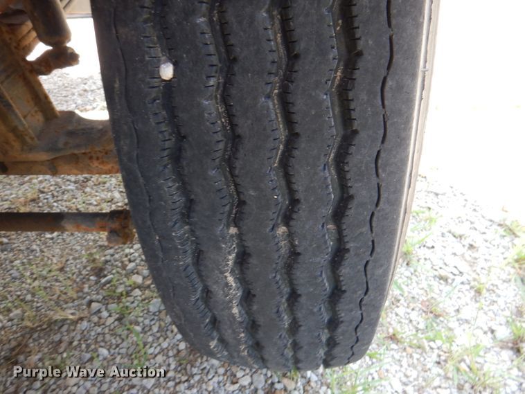 image for item DL3070 1995 Ford L9000  dump truck