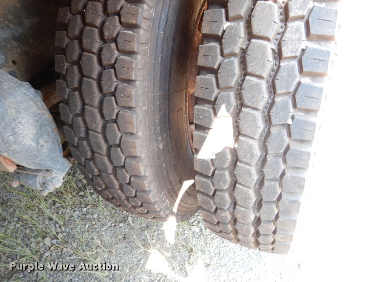 image for item DL3070 1995 Ford L9000  dump truck