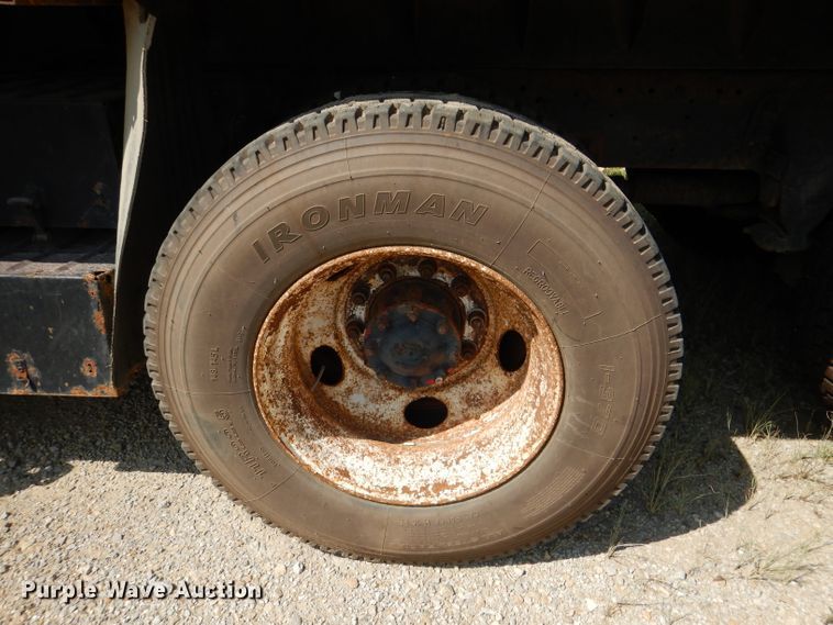 image for item DL3070 1995 Ford L9000  dump truck