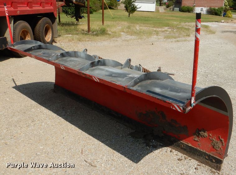 image for item DL3070 1995 Ford L9000  dump truck