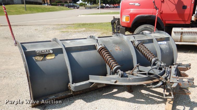 image for item DL3070 1995 Ford L9000  dump truck