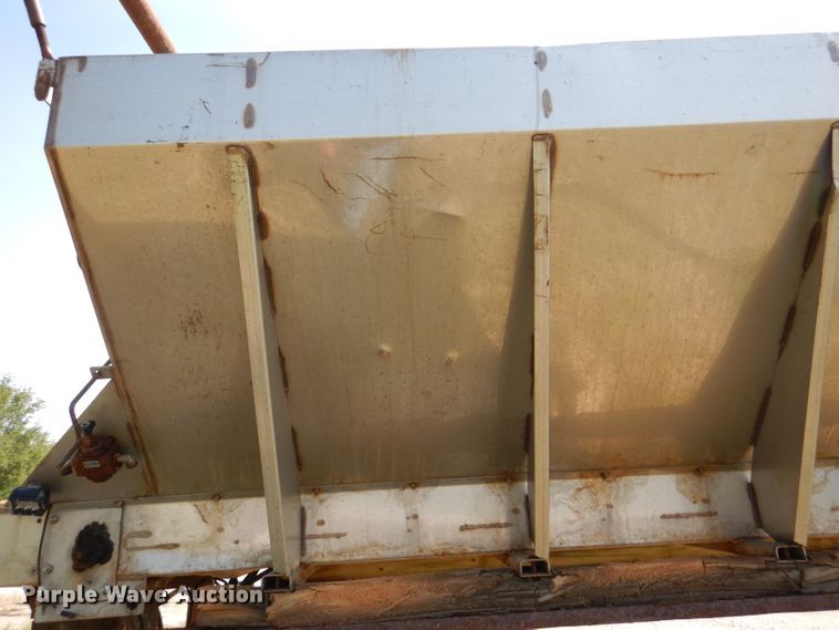 image for item DL3070 1995 Ford L9000  dump truck