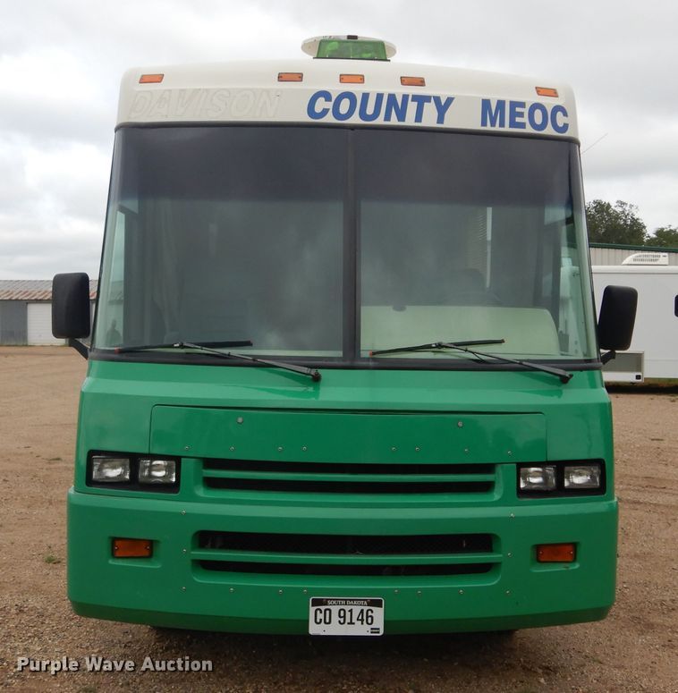 image for item DL6305 1994 Winnebago SCG34RS  mobile command center