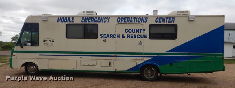 image for item DL6305 1994 Winnebago SCG34RS  mobile command center