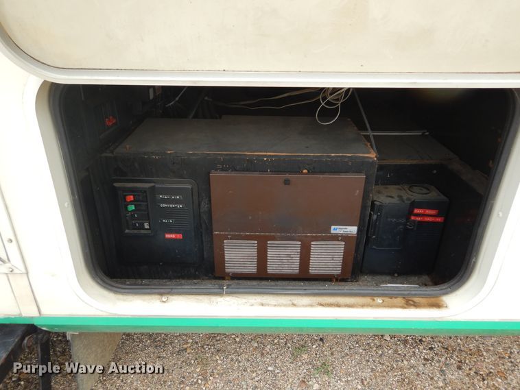 image for item DL6305 1994 Winnebago SCG34RS  mobile command center