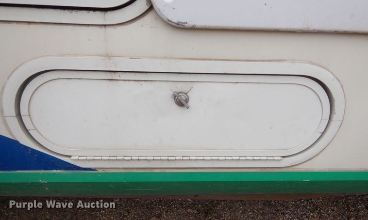 image for item DL6305 1994 Winnebago SCG34RS  mobile command center