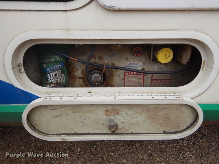 image for item DL6305 1994 Winnebago SCG34RS  mobile command center