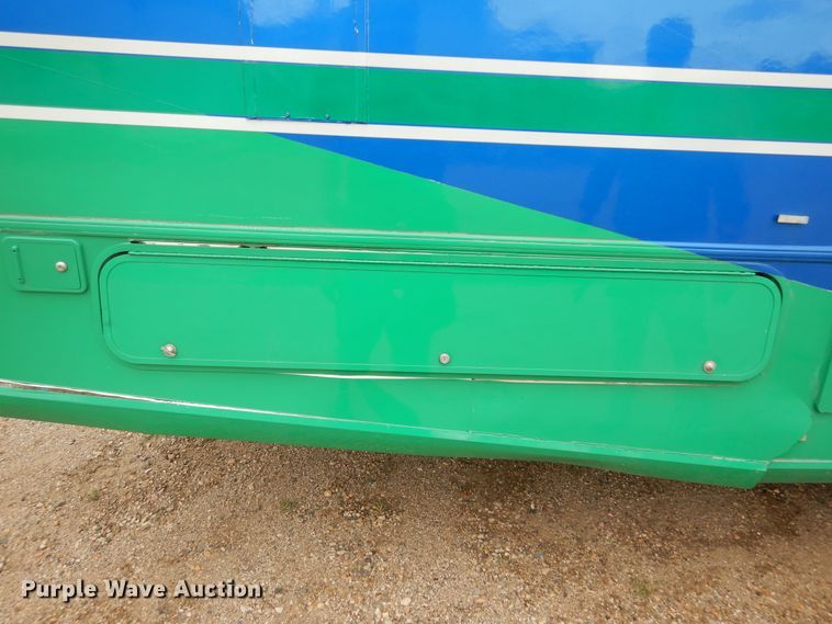 image for item DL6305 1994 Winnebago SCG34RS  mobile command center