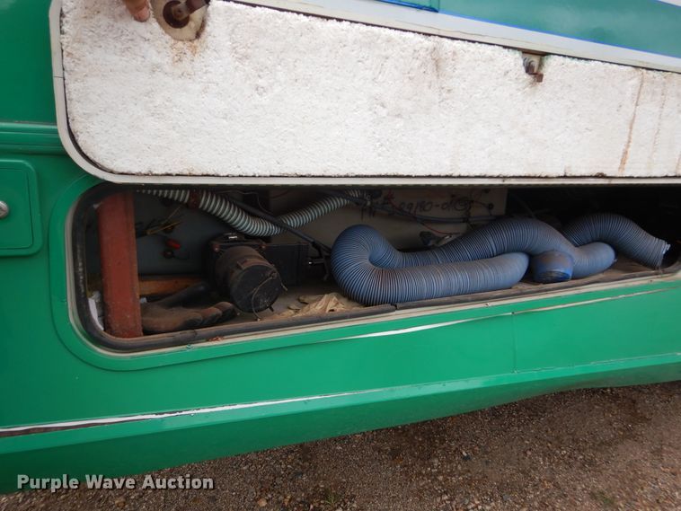 image for item DL6305 1994 Winnebago SCG34RS  mobile command center