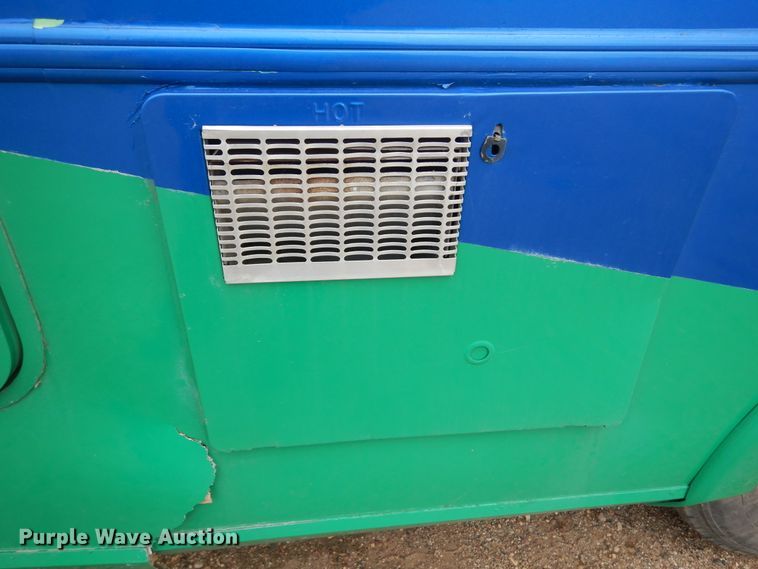 image for item DL6305 1994 Winnebago SCG34RS  mobile command center