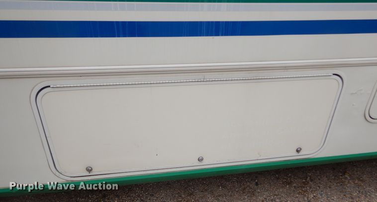 image for item DL6305 1994 Winnebago SCG34RS  mobile command center