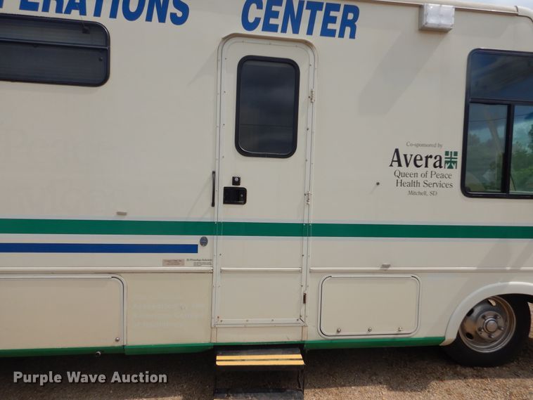 image for item DL6305 1994 Winnebago SCG34RS  mobile command center