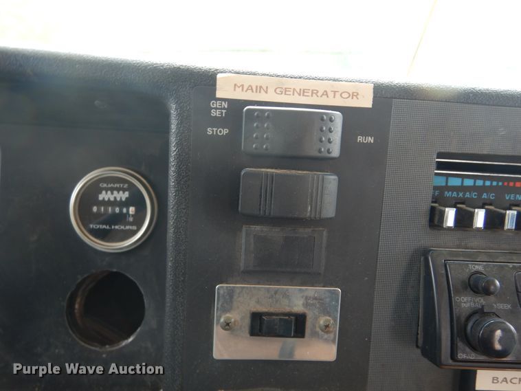 image for item DL6305 1994 Winnebago SCG34RS  mobile command center