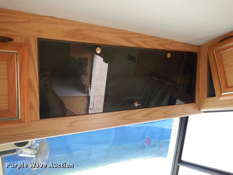 image for item DL6305 1994 Winnebago SCG34RS  mobile command center