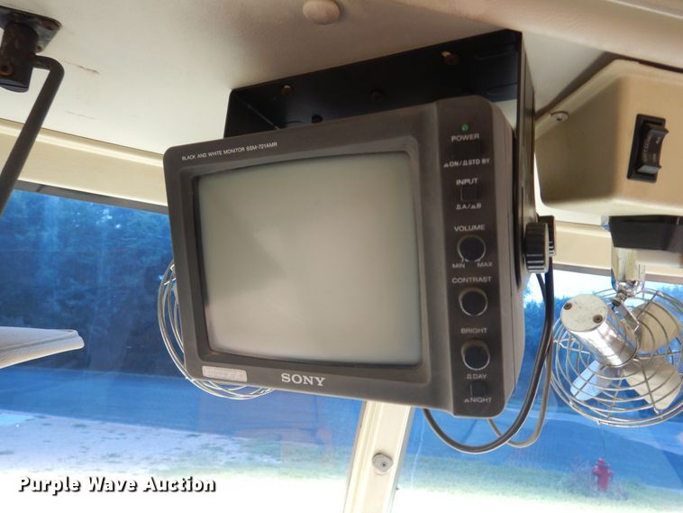 image for item DL6305 1994 Winnebago SCG34RS  mobile command center