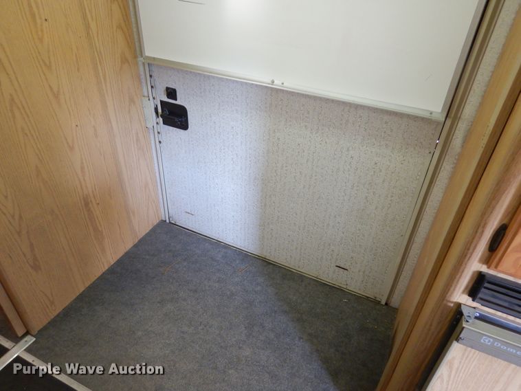 image for item DL6305 1994 Winnebago SCG34RS  mobile command center