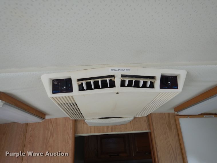 image for item DL6305 1994 Winnebago SCG34RS  mobile command center