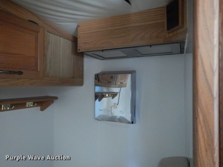 image for item DL6305 1994 Winnebago SCG34RS  mobile command center