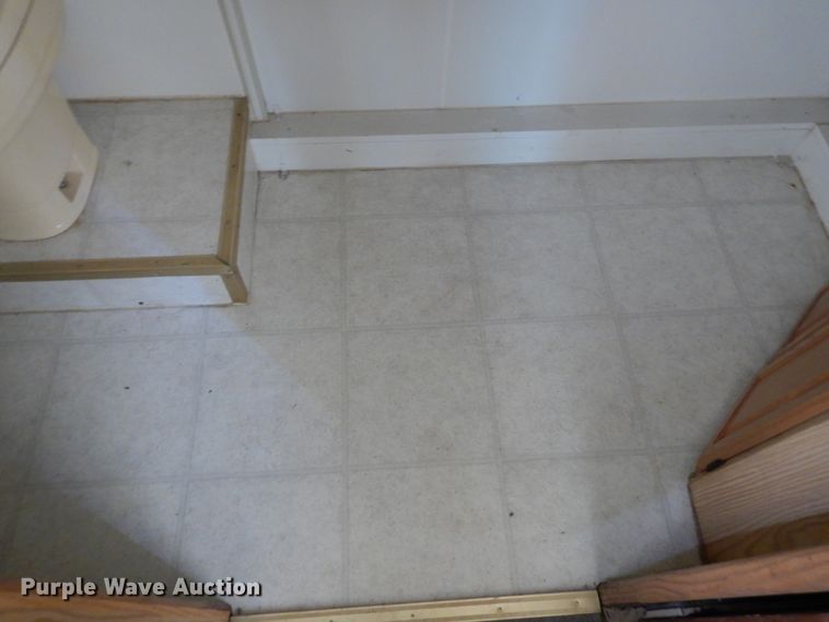 image for item DL6305 1994 Winnebago SCG34RS  mobile command center