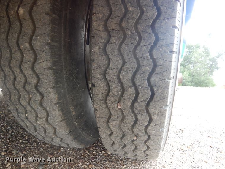 image for item DL6305 1994 Winnebago SCG34RS  mobile command center