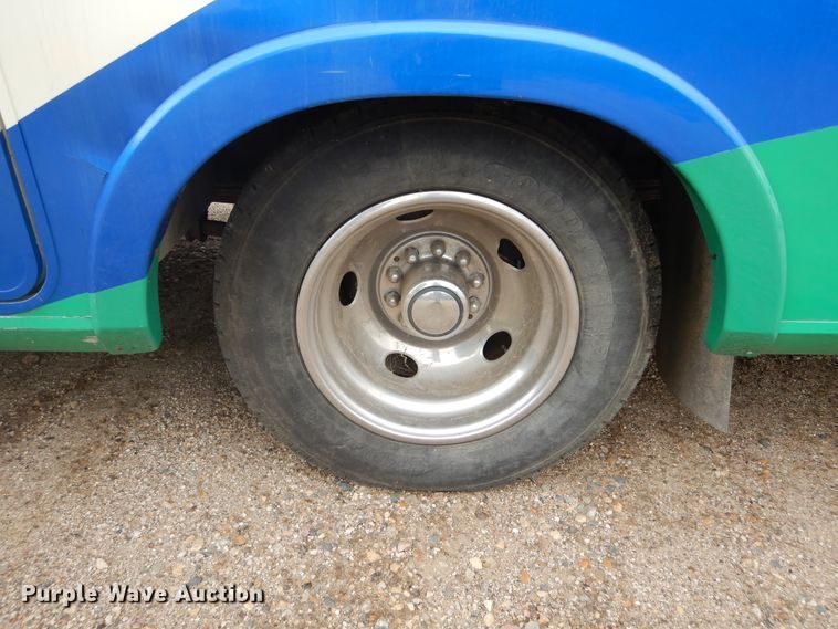 image for item DL6305 1994 Winnebago SCG34RS  mobile command center