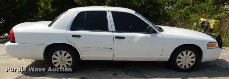 image for item DM1492 2010 Ford Crown Victoria Police Interceptor