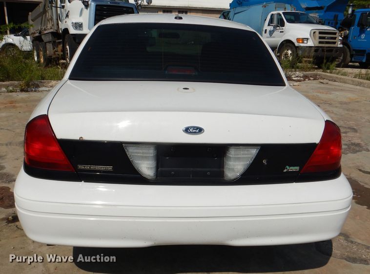 image for item DM1492 2010 Ford Crown Victoria Police Interceptor